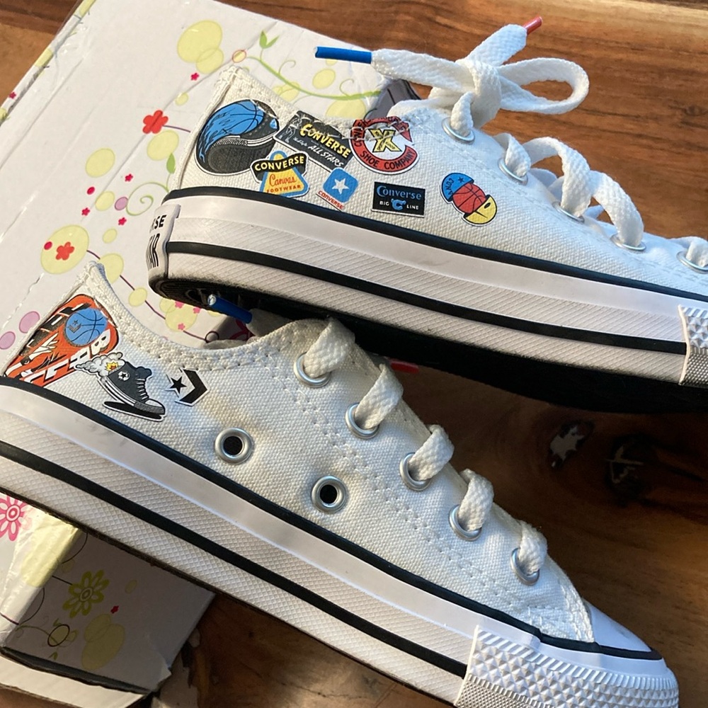 Converse 🏀 Kids Basketball Decal All Star Canvas Low Top Sneakers Chuck Taylor